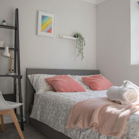 Lovely 3-Bedroom Apartment In Colchester Extérieur photo