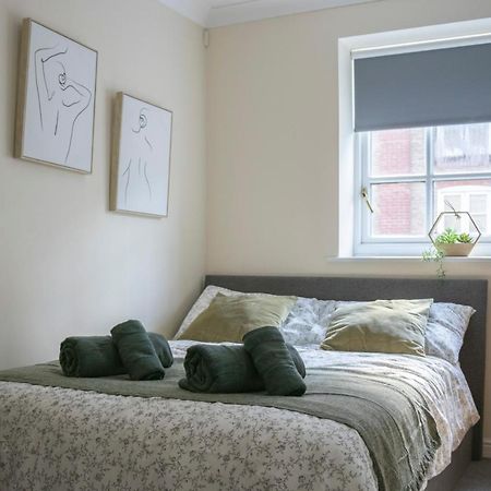 Lovely 3-Bedroom Apartment In Colchester Extérieur photo
