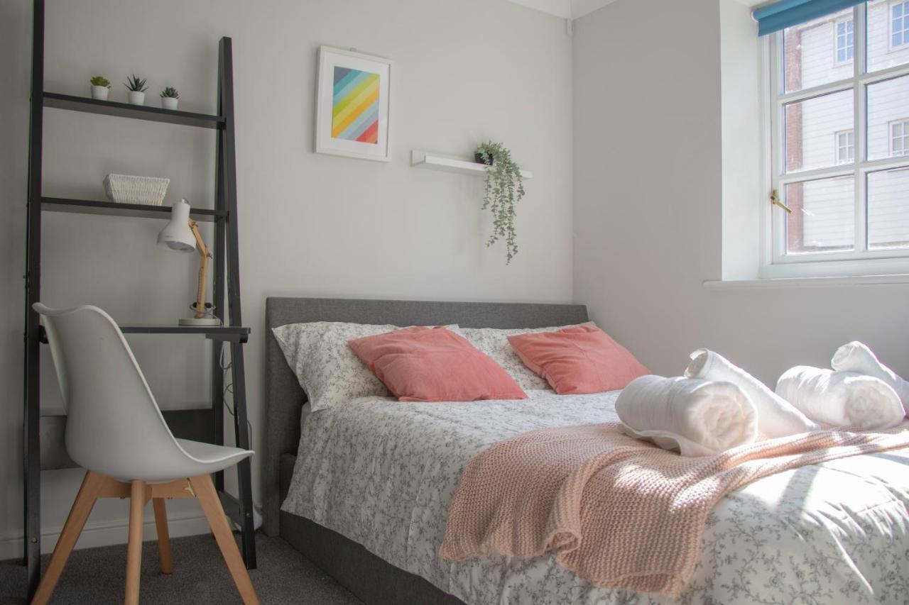Lovely 3-Bedroom Apartment In Colchester Extérieur photo