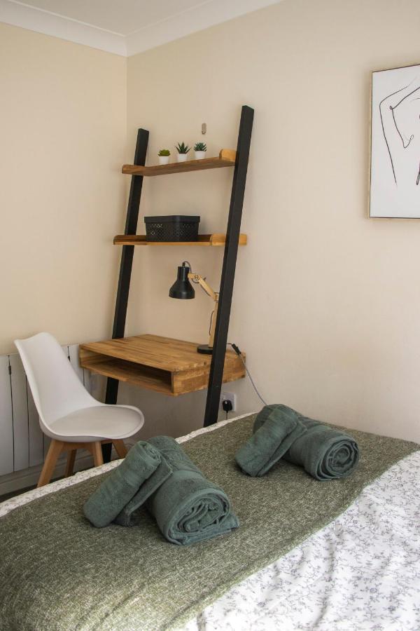 Lovely 3-Bedroom Apartment In Colchester Extérieur photo