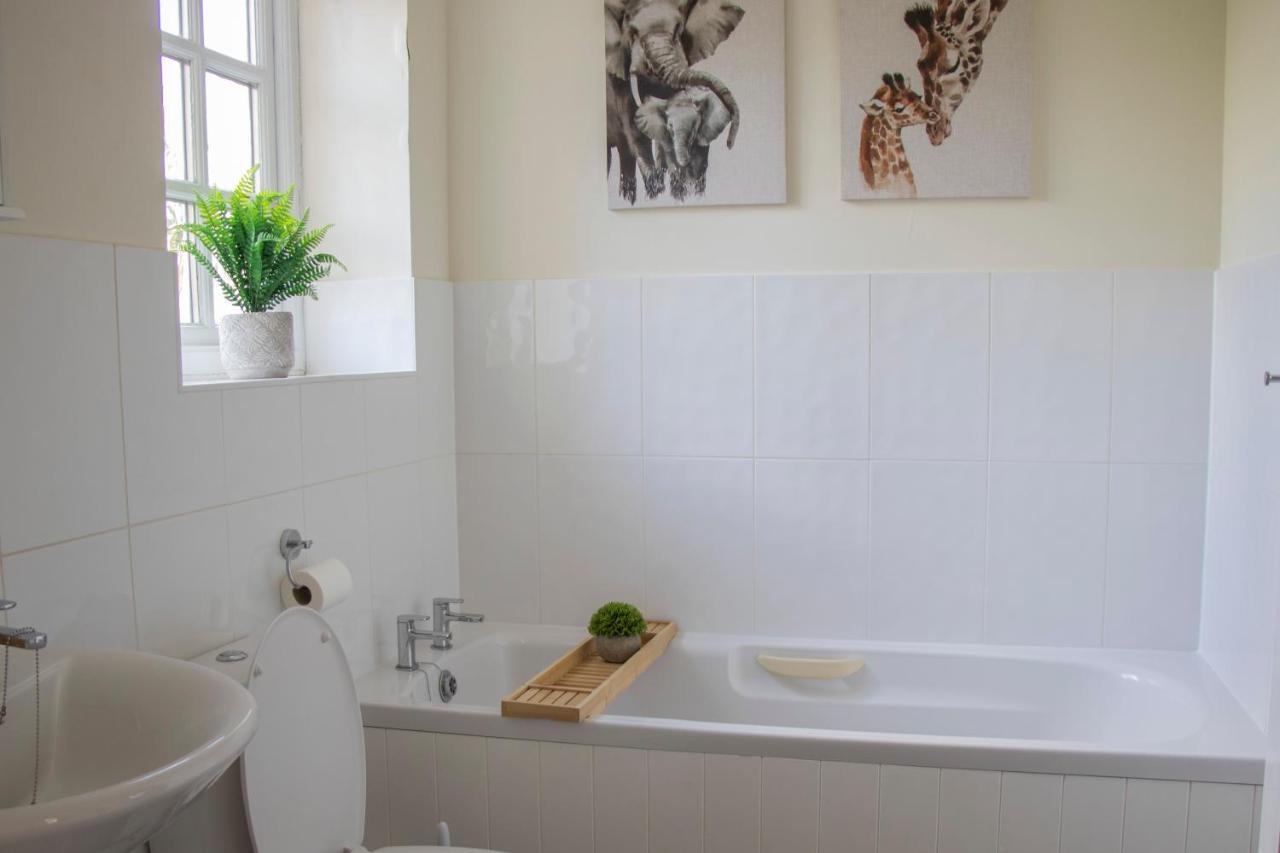 Lovely 3-Bedroom Apartment In Colchester Extérieur photo