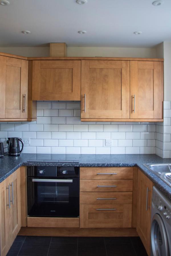 Lovely 3-Bedroom Apartment In Colchester Extérieur photo