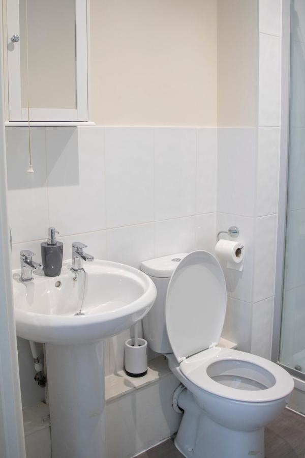 Lovely 3-Bedroom Apartment In Colchester Extérieur photo