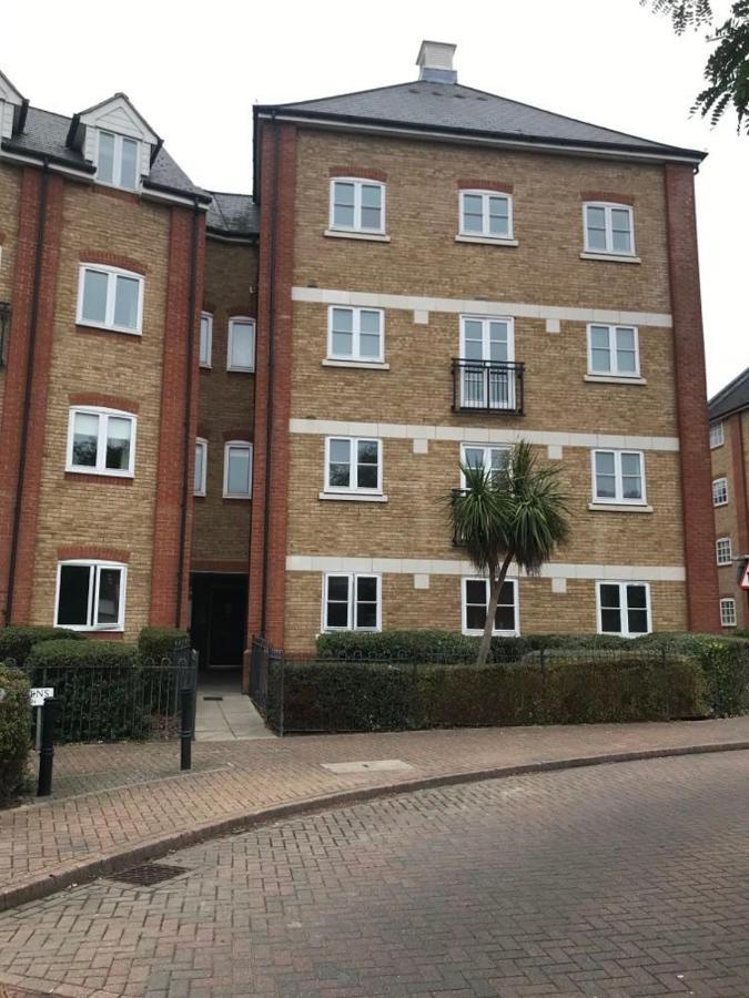 Lovely 3-Bedroom Apartment In Colchester Extérieur photo